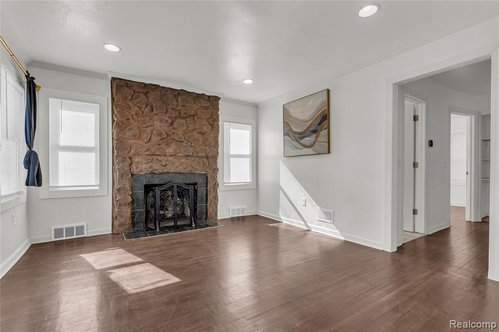 14909 Griggs Street - Photo 3