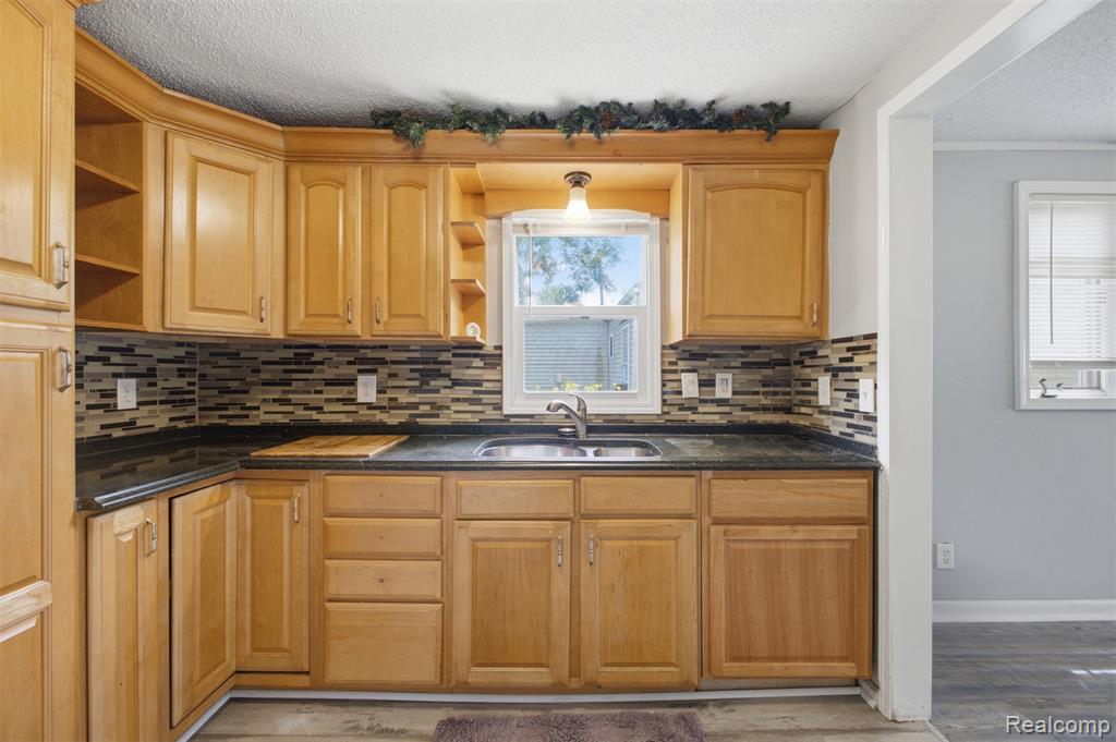 5921 Oldham Street, Taylor, MI 48180 — Photo 16
