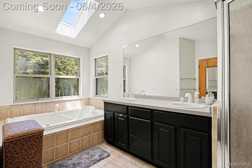 9875 Buckhorn Lake Road, Holly, MI 48442 — Photo 20