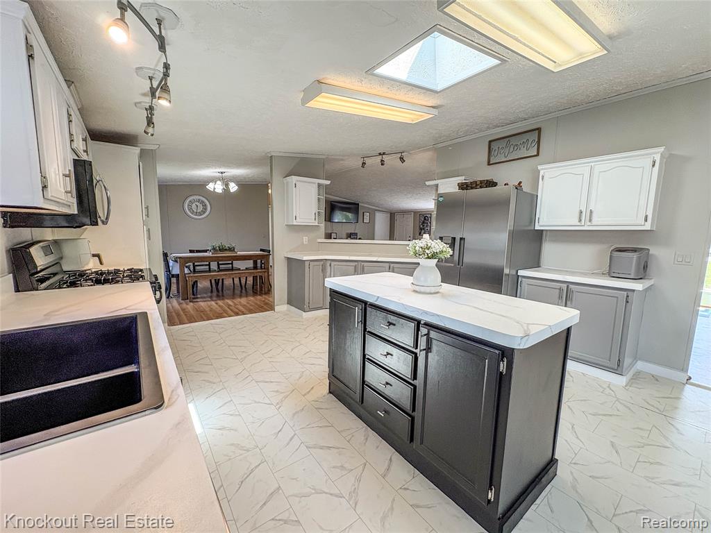 7760 Bell Road, Birch Run, MI 48415 — Photo 18