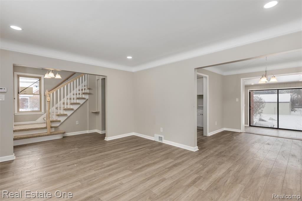 19196 Berden Street, Grosse Pointe, MI 48236 — Photo 6