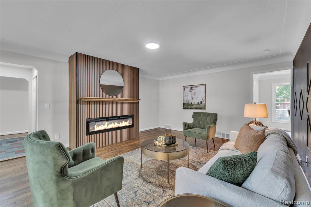 18755 Cambridge Boulevard, Lathrup Village, MI 48076 — Photo 6