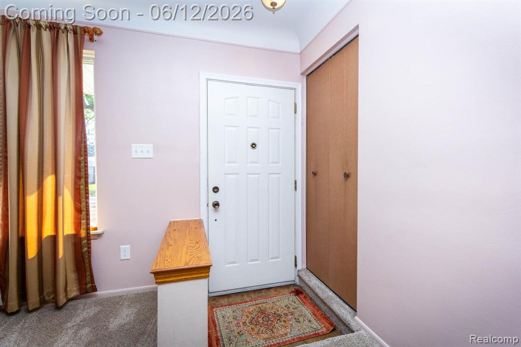 4062 Lexington Drive, Trenton, MI 48183 — Photo 4