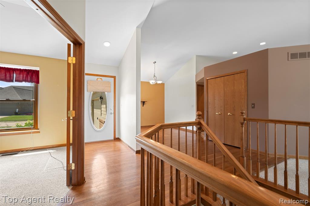 4415 Firethorn Court, Warren, MI 48092 — Photo 4