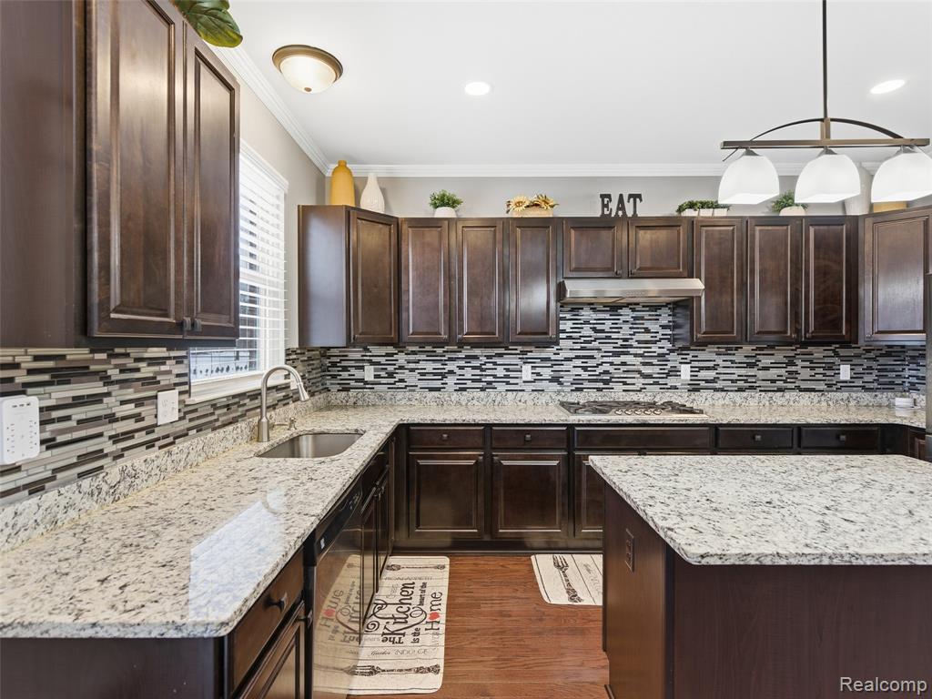 47450 Ellery Lane, Canton, MI 48187 — Photo 23