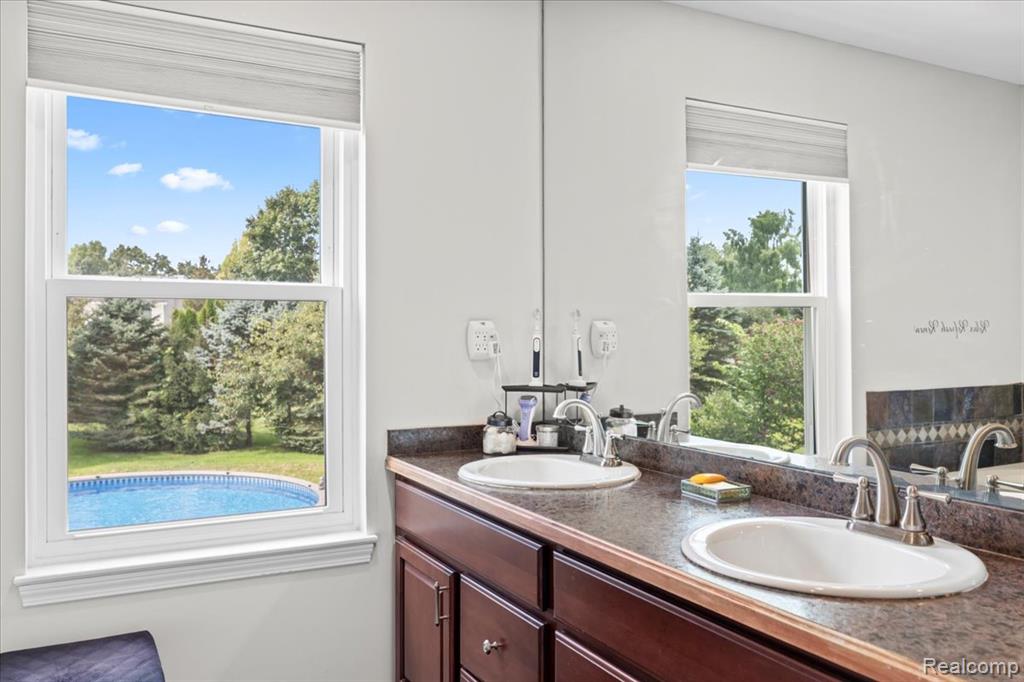 9327 Huron Park Drive, Brighton, MI 48116 — Photo 23