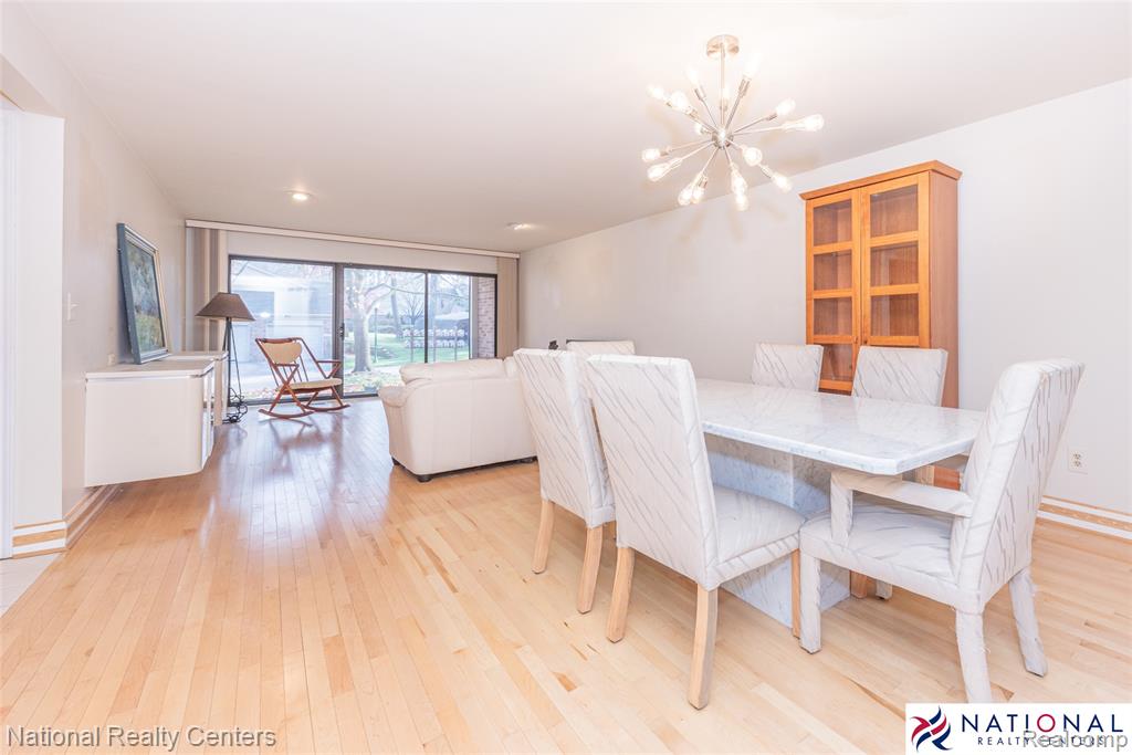 29705 Pine Ridge Circle, 35, Farmington Hills, MI 48331 — Photo 6