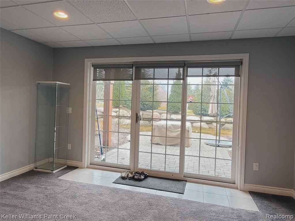 5612 Knob Hill Circle, Clarkston, MI 48348 — Photo 36