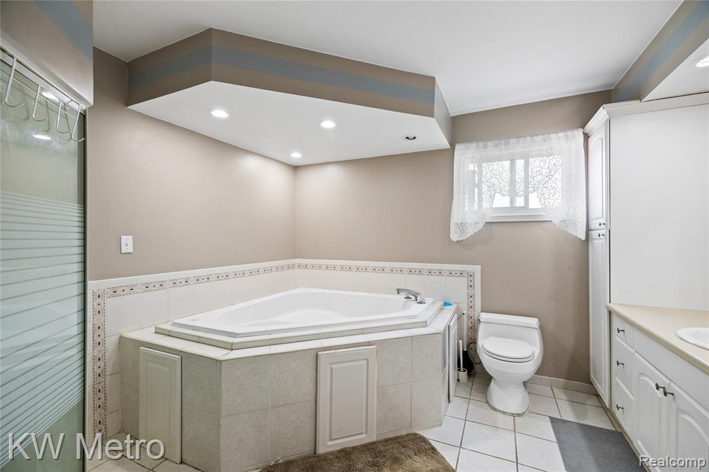 808 Kettering Avenue, Pontiac, MI 48340 — Photo 24