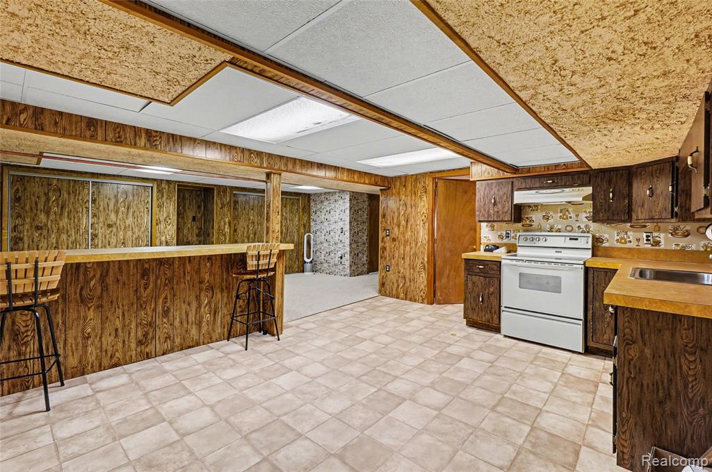 41174 Bernard Drive, Sterling Heights, MI 48313 — Photo 27