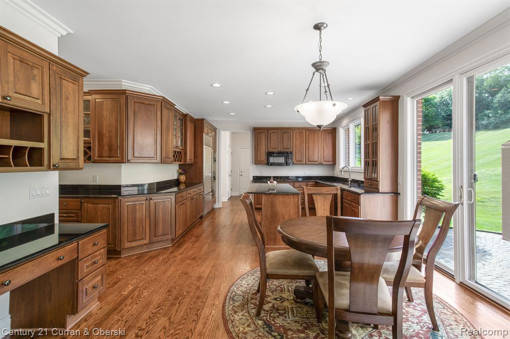 18585 STEEP HOLLOW Court, Northville, MI 48168 — Photo 20