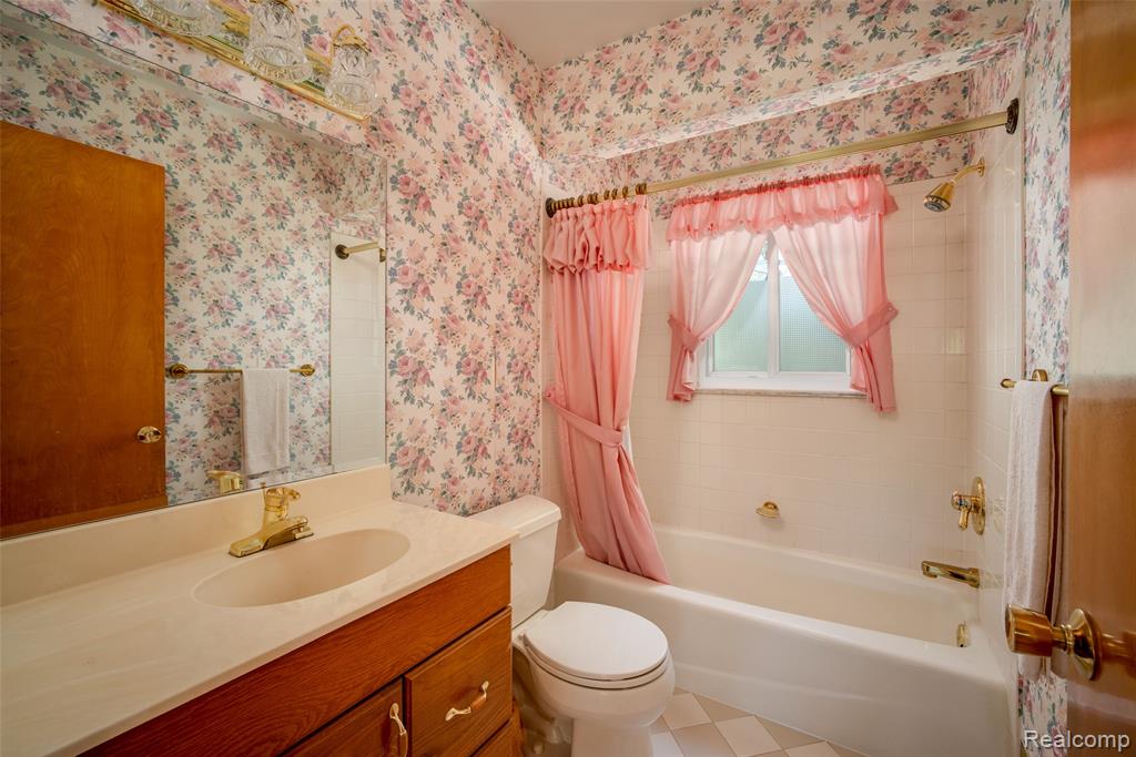 4120 Baybrook Drive, Waterford, MI 48329 — Photo 15