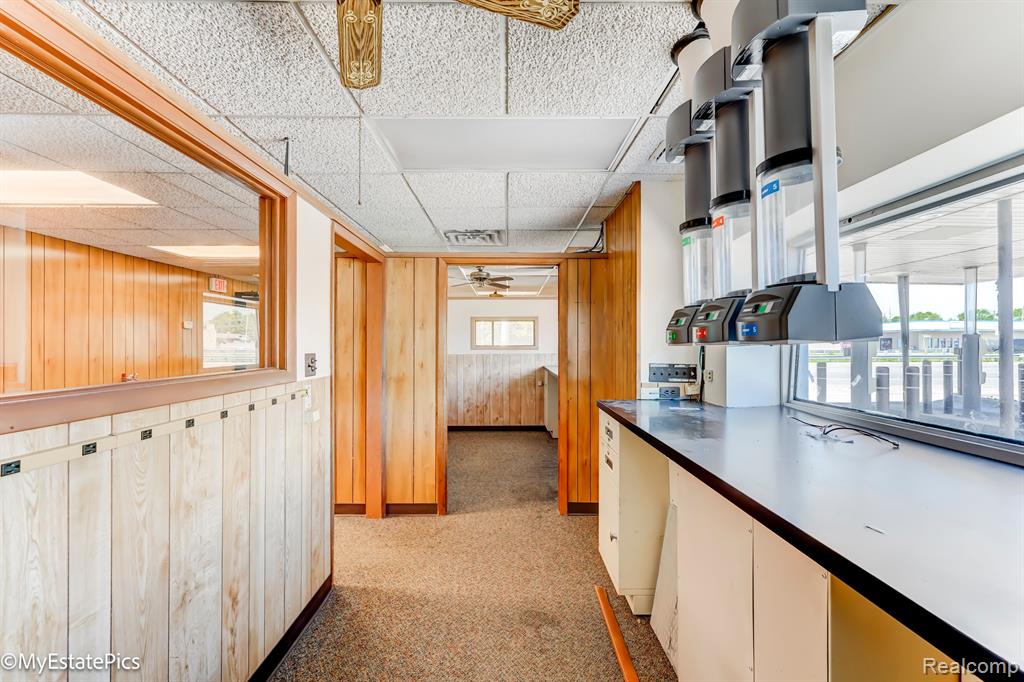 4085 FORT Street, Lincoln Park, MI 48146 — Photo 25