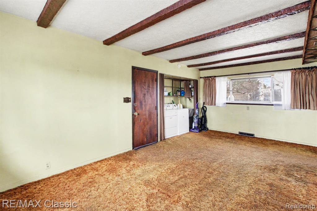 1076 Benstein Road, Commerce Twp, MI 48390 — Photo 13