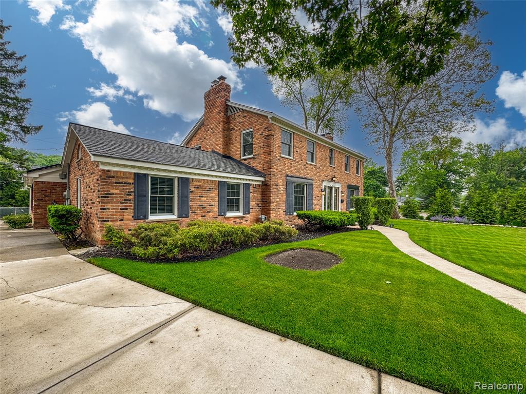100 Overhill Road, Bloomfield Hills, MI 48301 — Photo 3