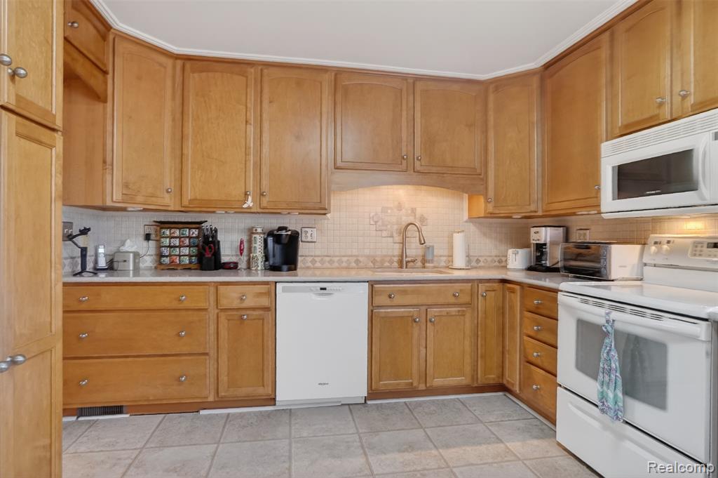 33604 Alvin Street, Garden City, MI — Photo 7