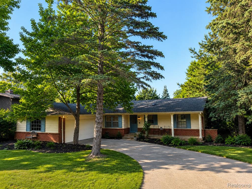 19510 Clement Road, Northville, MI 48167 — Photo 31