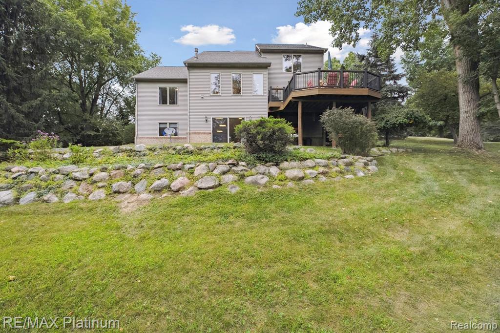 8872 Thornapple Drive, Pinckney, MI 48169 — Photo 63