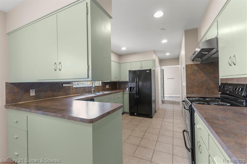 446 LINDEN Court, Saline, MI 48176 — Photo 20