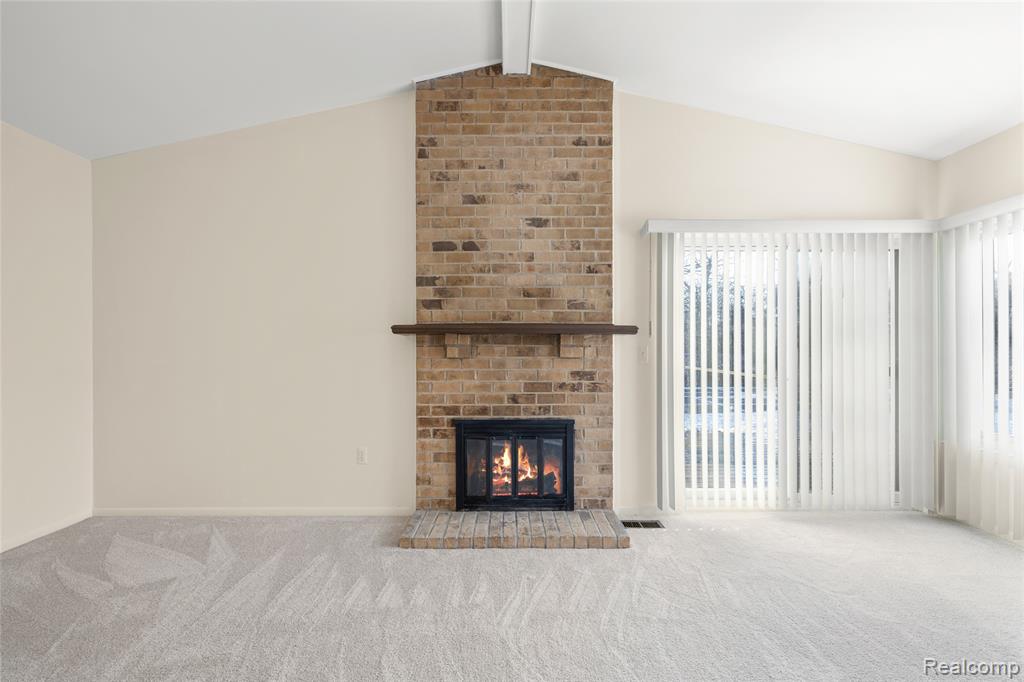 40661 Oakwood Drive, Novi, MI — Photo 11