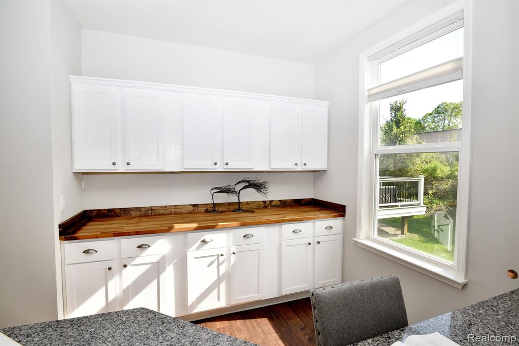 31010 TREMONT Lane, Franklin, MI 48025 — Photo 17