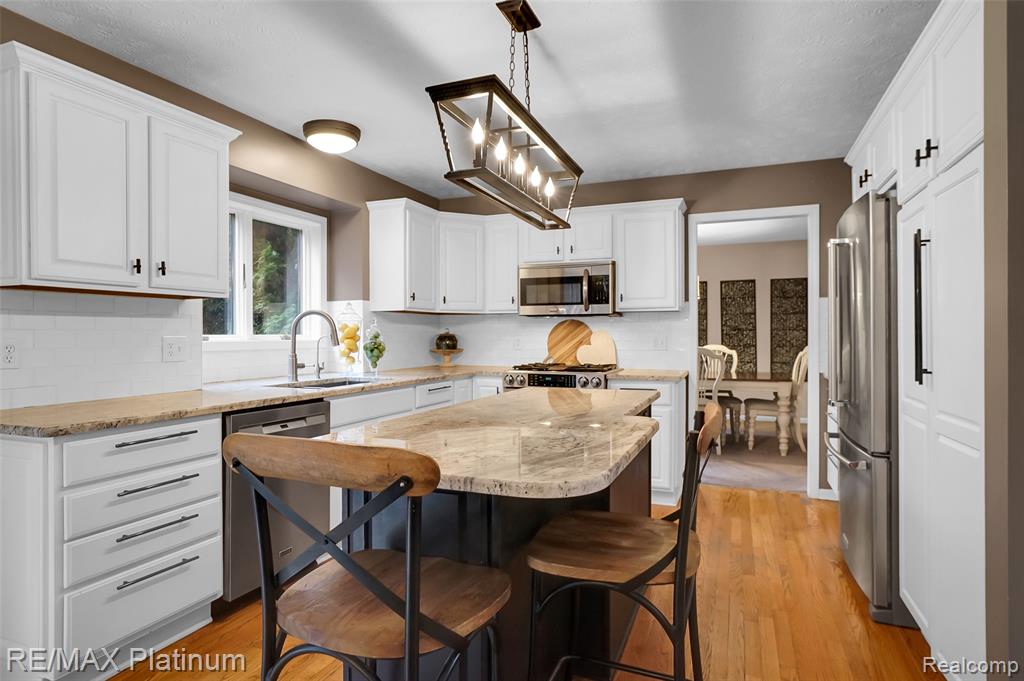 8039 Boulder Ridge Court, Brighton, MI 48116 — Photo 11