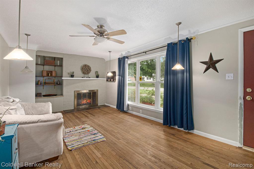 61722 FAIRLAND Drive, South Lyon, MI 48178 — Photo 11