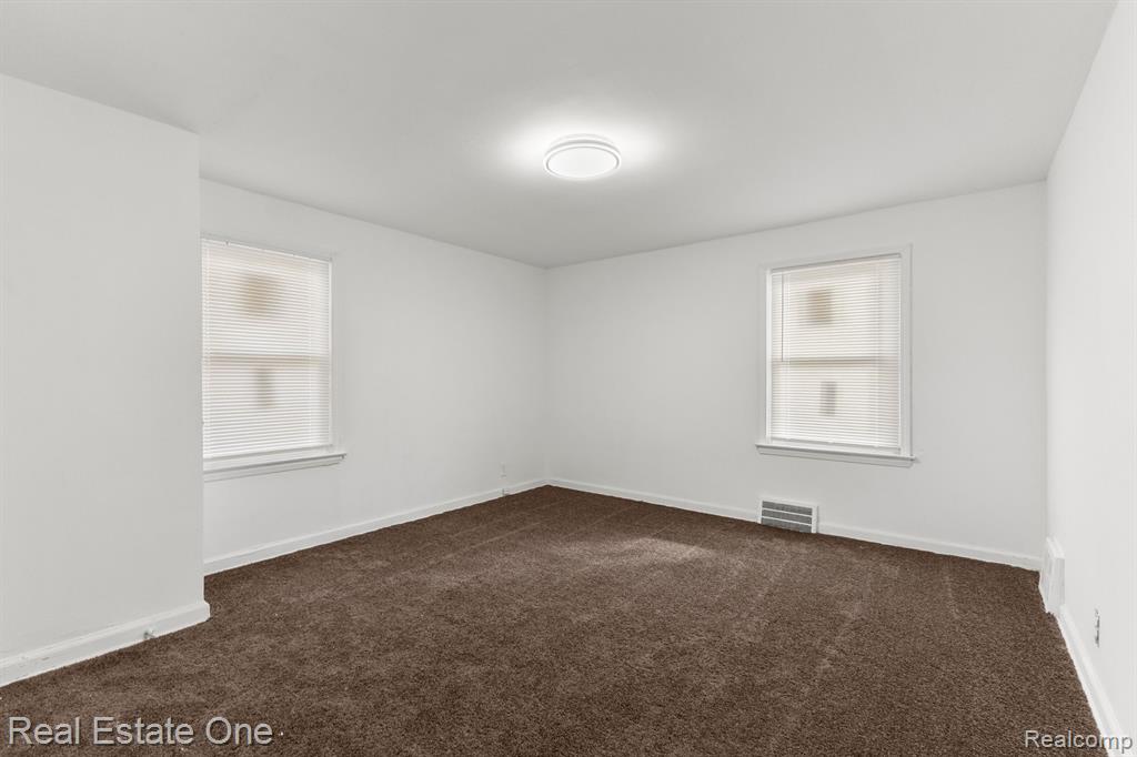 13113 CAMDEN Street, Detroit, MI 48213 — Photo 17