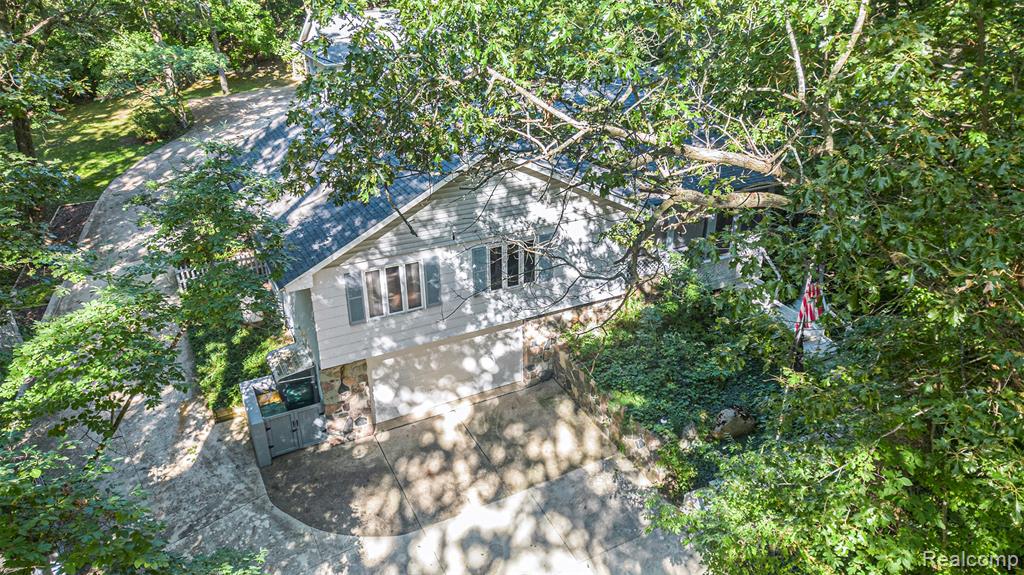 9401 Mabley Hill Road, Fenton, MI 48430 — Photo 24