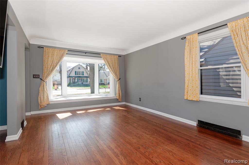 802 Catalpa Drive, Royal Oak, MI 48067 — Photo 4