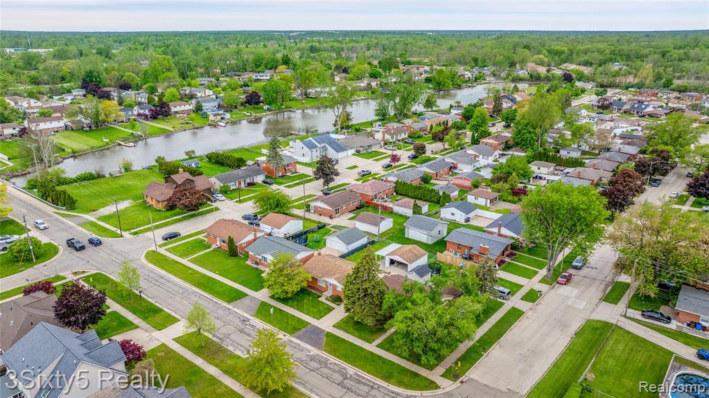 30572 S Gibraltar Road, Rockwood, MI — Photo 27