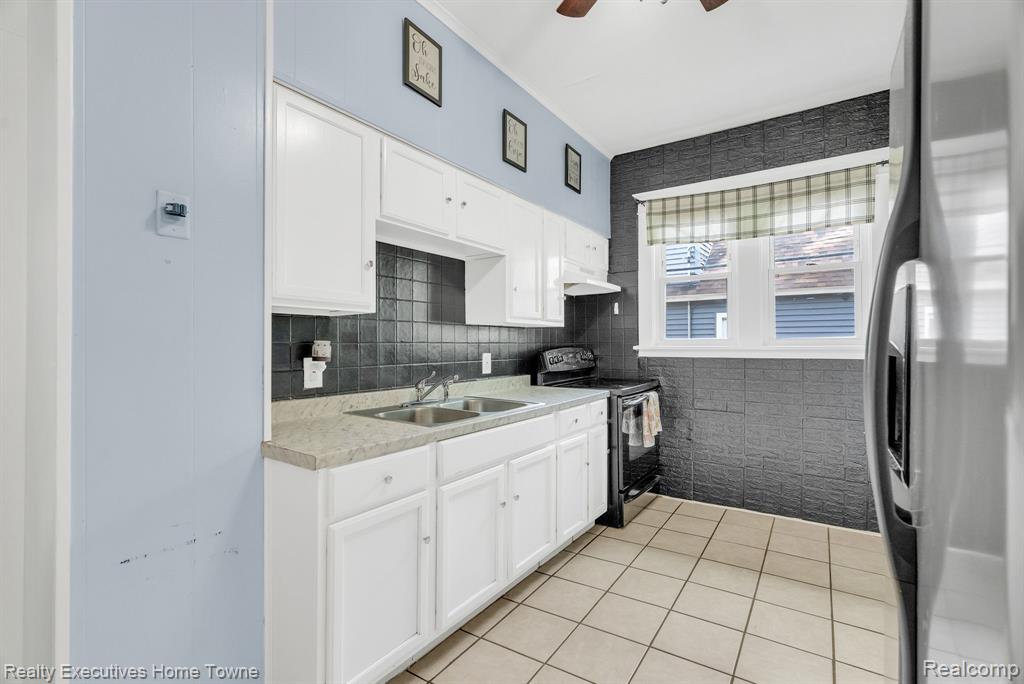 509 13th Street, Port Huron, MI 48060 — Photo 15