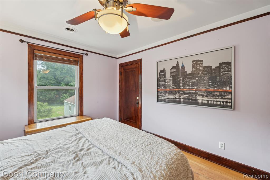 964 W LEWISTON Avenue, Ferndale, MI 48220 — Photo 29