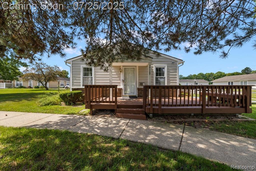 39869 Village Wood Lane, Novi, MI — Photo 2