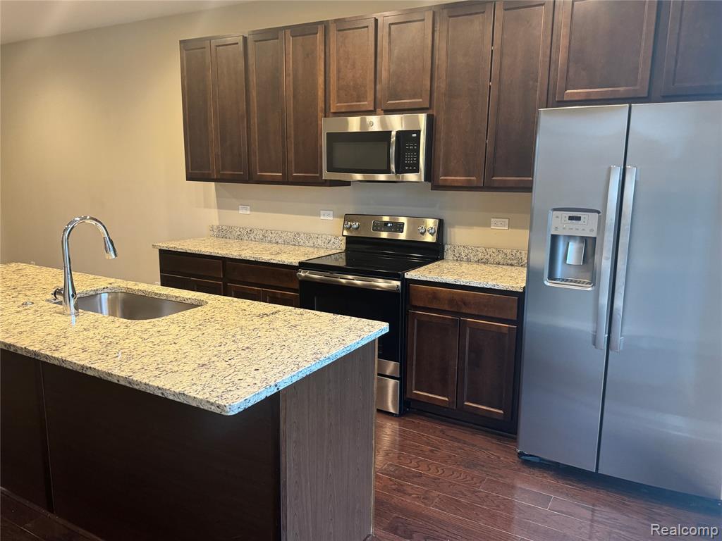 47757 Hillcrest Drive, Northville, MI — Photo 6