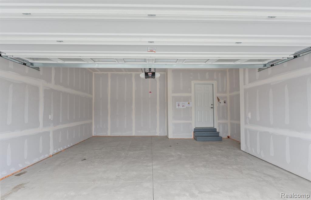 16104 Conifer Lane, Clinton Twp, MI 48038 — Photo 29