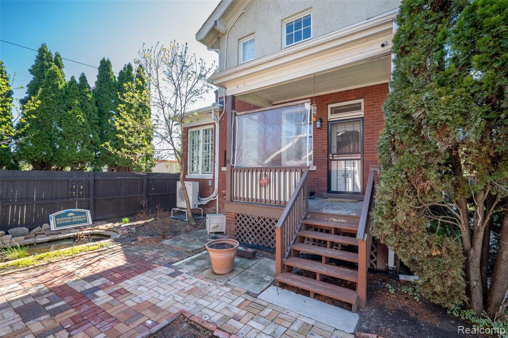 22 Edison Street, Detroit, MI 48202 — Photo 51