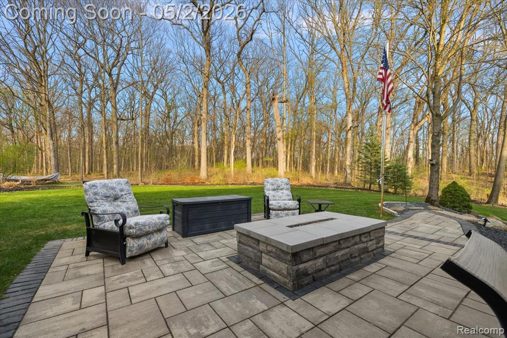 930 Bear Creek Court, Rochester, MI 48306 — Photo 9