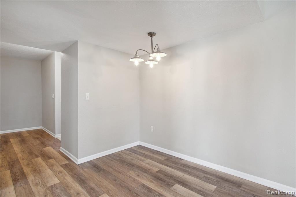 1449 HEATHERWOOD Lane, Ann Arbor, MI 48108 — Photo 8