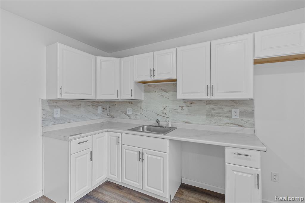 3829 Walnut Street, Inkster, MI 48141 — Photo 8