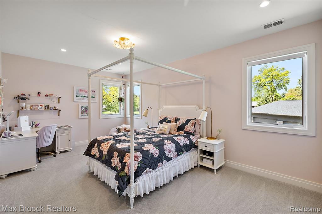 6925 Meadowlake Road, Bloomfield Hills, MI 48301 — Photo 26
