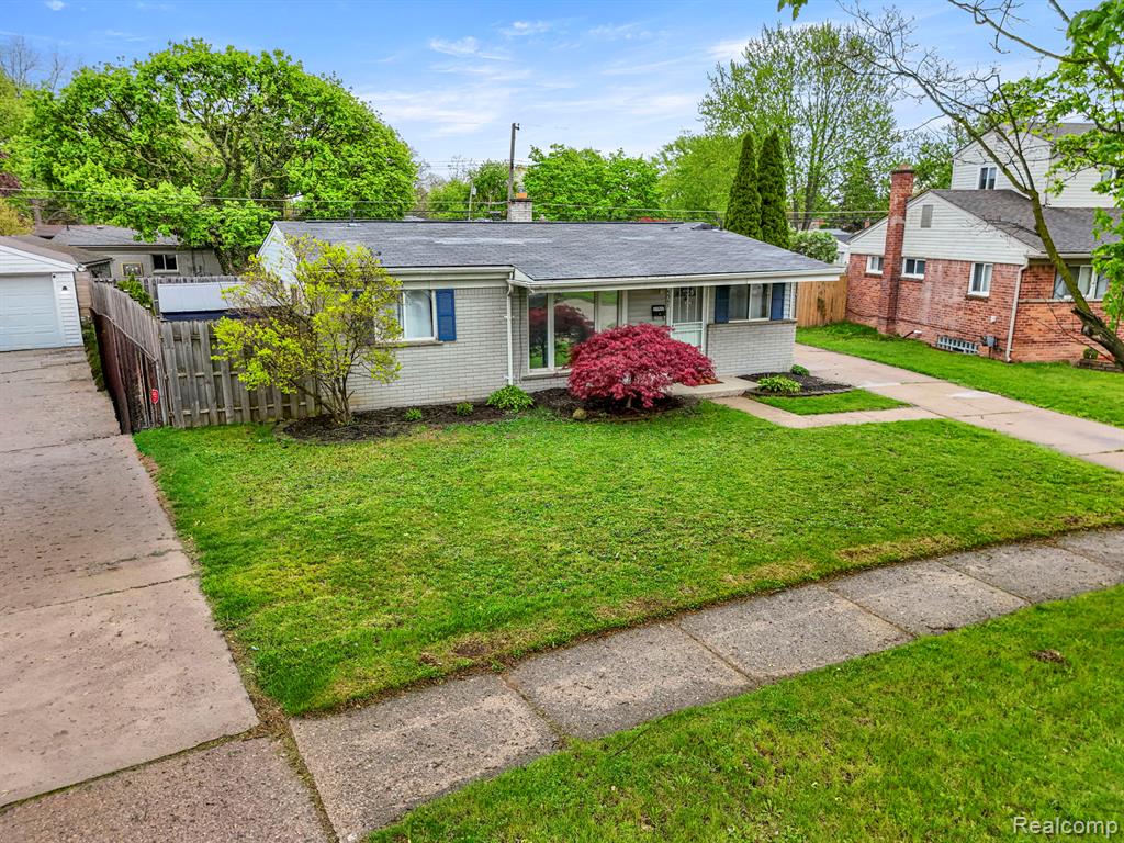 5367 Vivian Street, Dearborn Heights, MI 48125 — Photo 5
