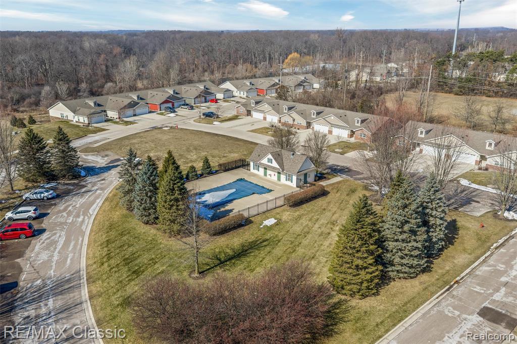8114 Heron Hills Drive, Walled Lake, MI 48390 — Photo 31