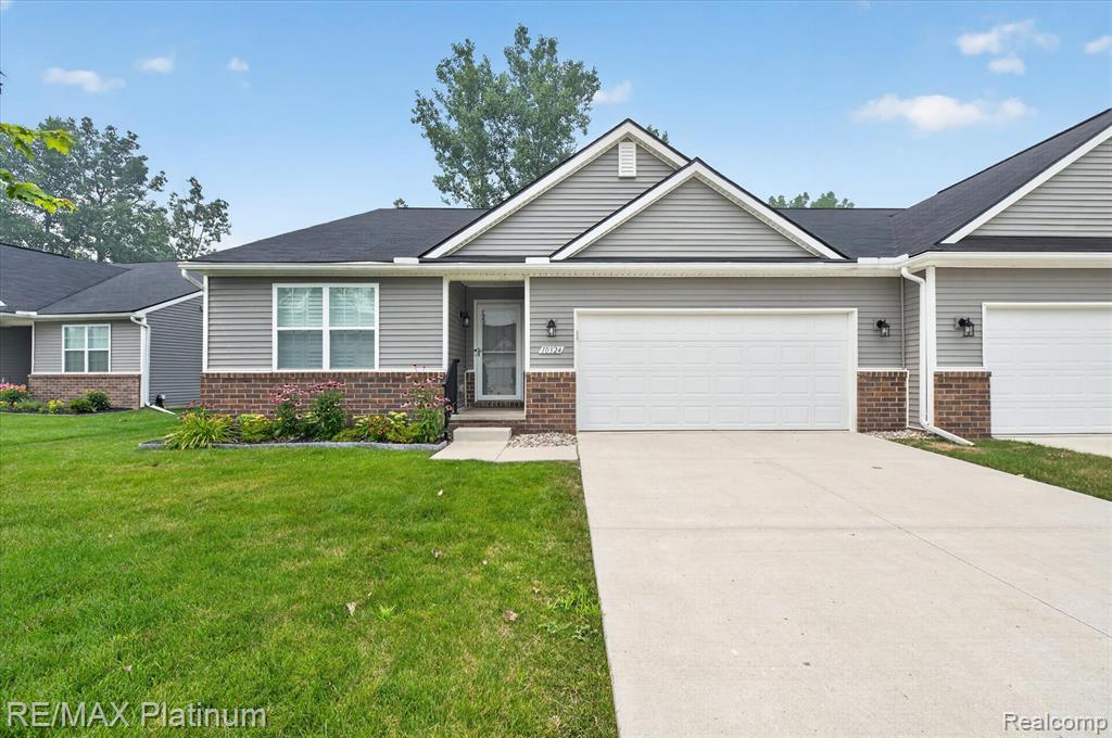 10324 Swan Lake Circle, Ypsilanti, MI 48197