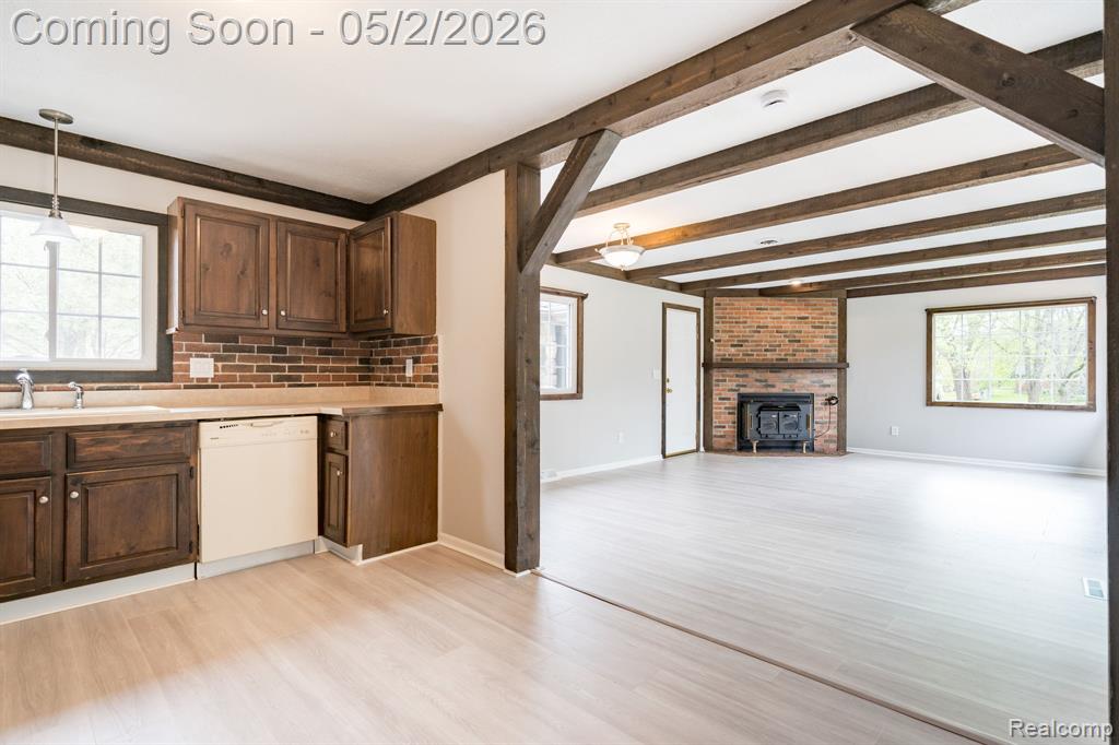111 Blanche Drive, Troy, MI 48098 — Photo 16
