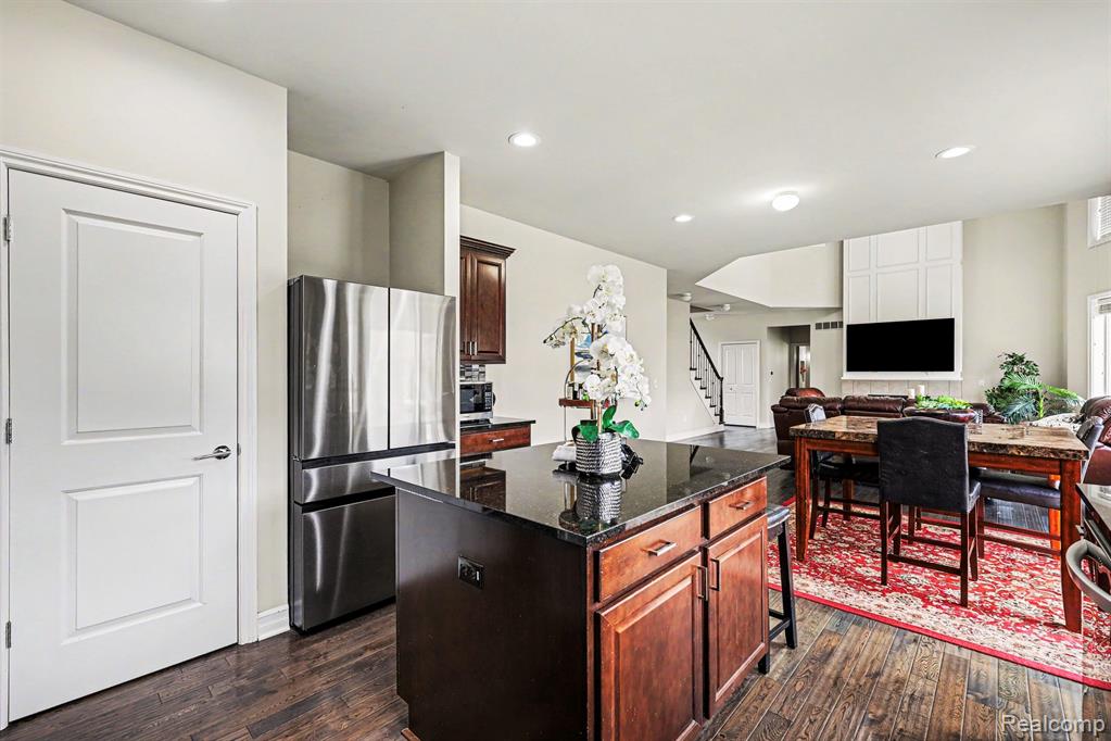4119 Stonington Drive, Troy, MI 48085 — Photo 30