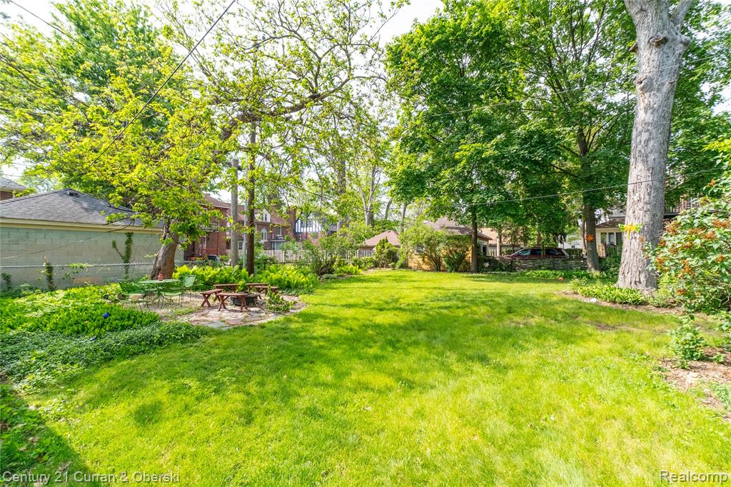 18655 Parkside Street, Detroit, MI 48221 — Photo 44