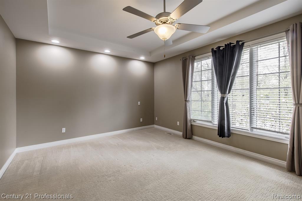 6410 Enclave Drive, Clarkston, MI 48348 — Photo 22