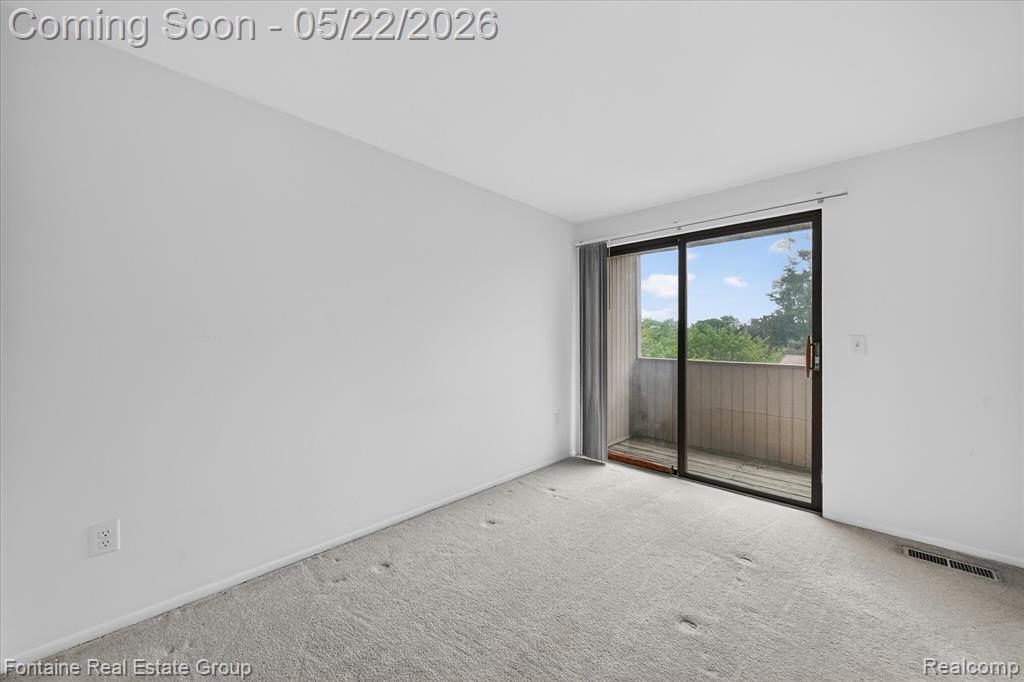7406 Azalea Court, West Bloomfield, MI — Photo 17