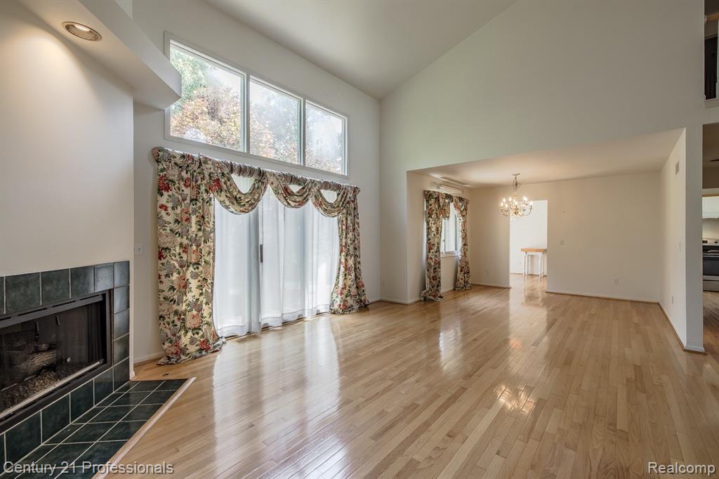 4970 Fox Chase Drive, White Lake, MI 48383 — Photo 10